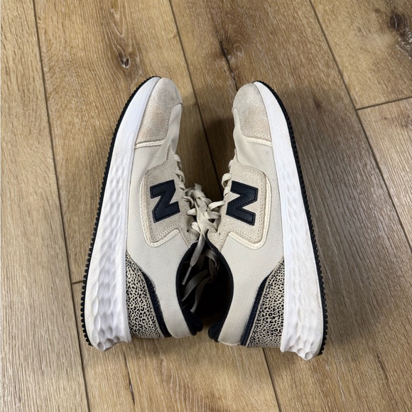 New Balance X-70 Women’s Size 9.5 Cheetah Print Cream and Black Sneakers - Picture 5 of 10